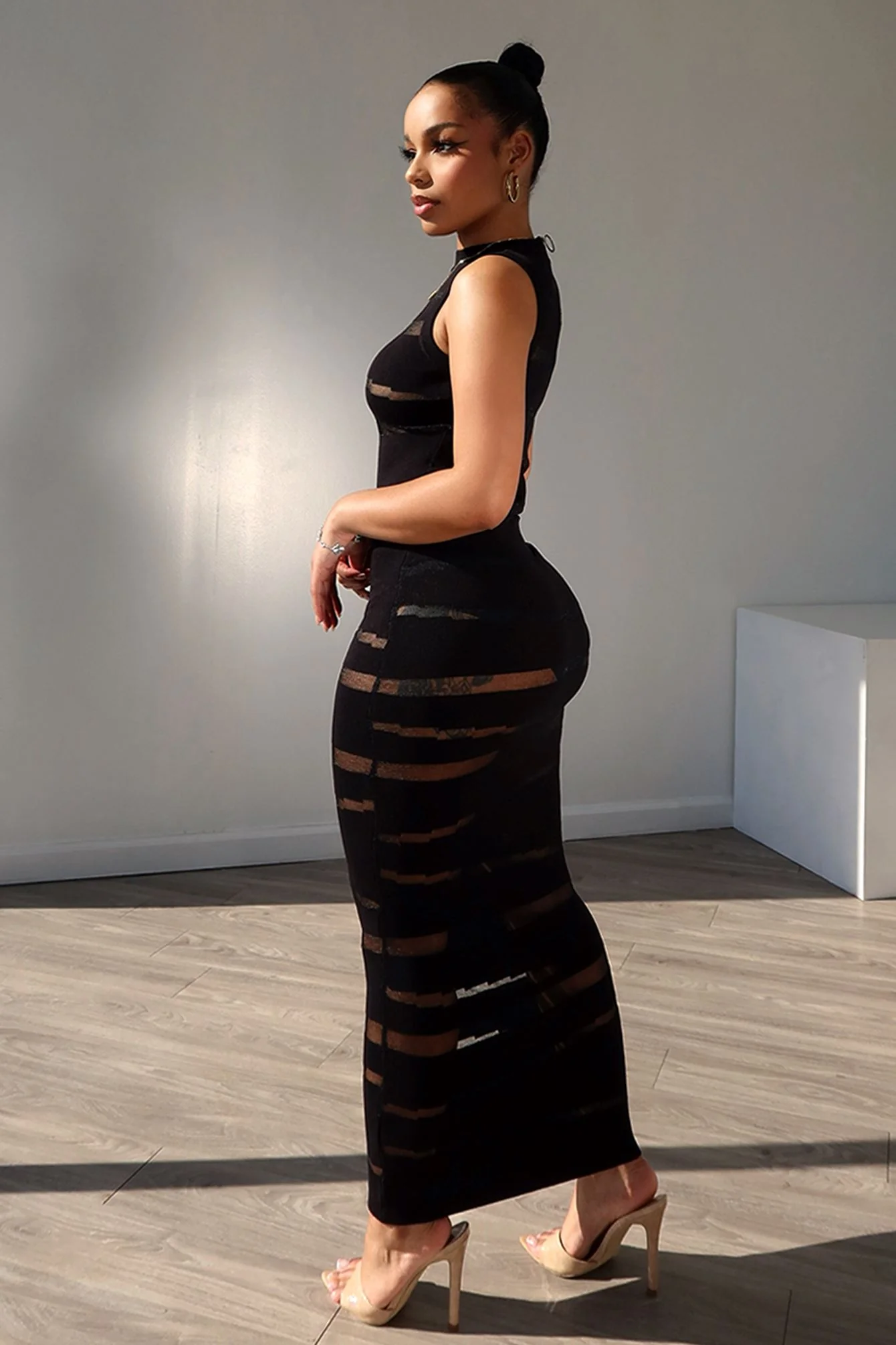 225-Obsidian-Mesh-Knit-Contrast-Dress-4.webp Obsidian Mesh Knit Contrast Dress