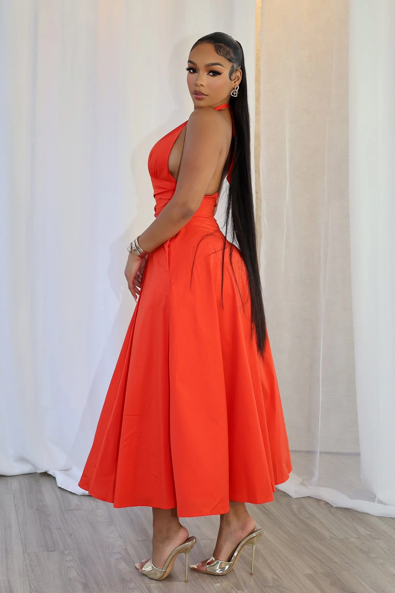 2500-Tiffanie-Poplin-Halter-Neck-Midi-Dress-4.webp Tiffanie Poplin Halter Neck Midi Dress