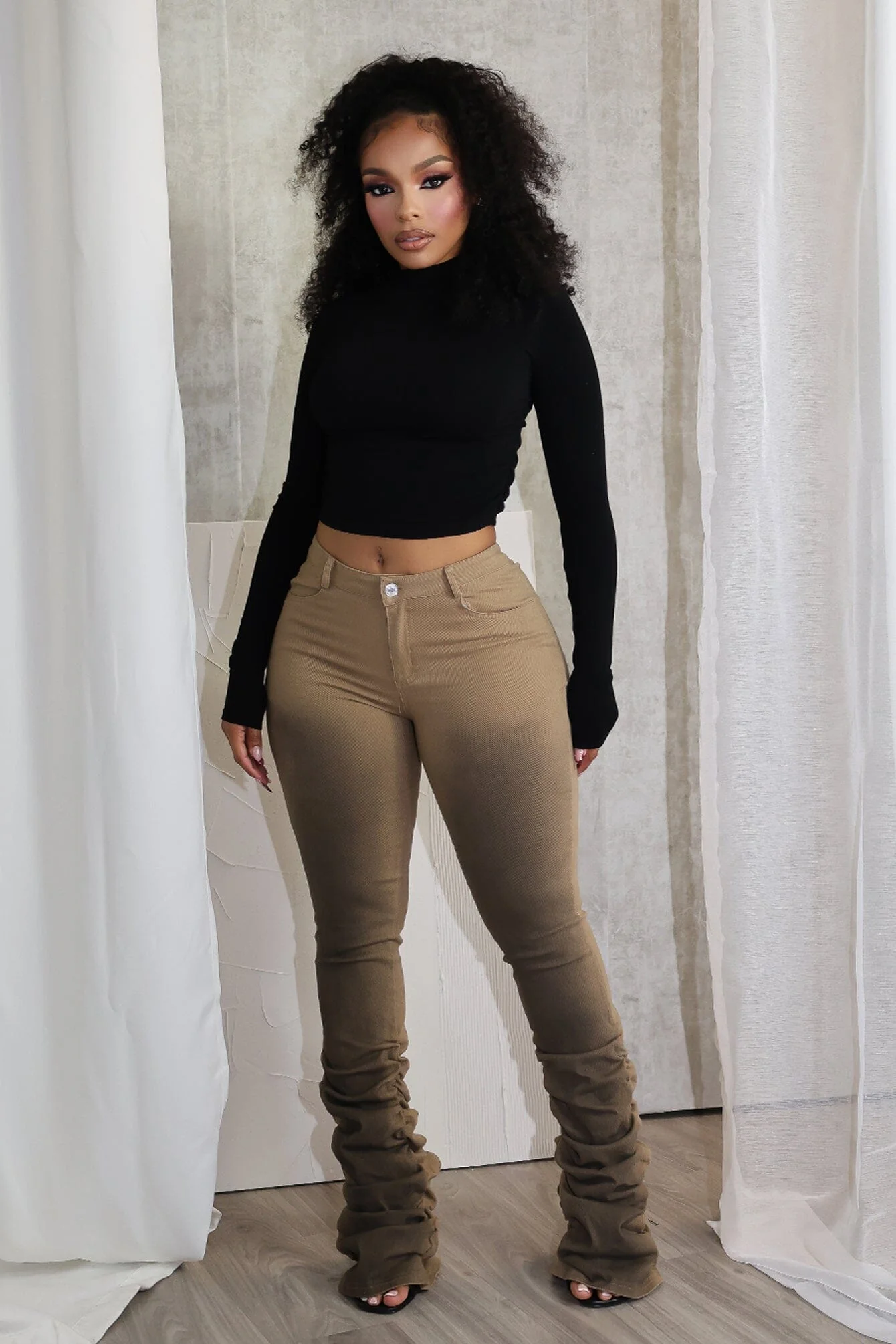 43-Lisa-Airbrushed-Ruched-Pants-5.webp Lisa Airbrushed Ruched Pants