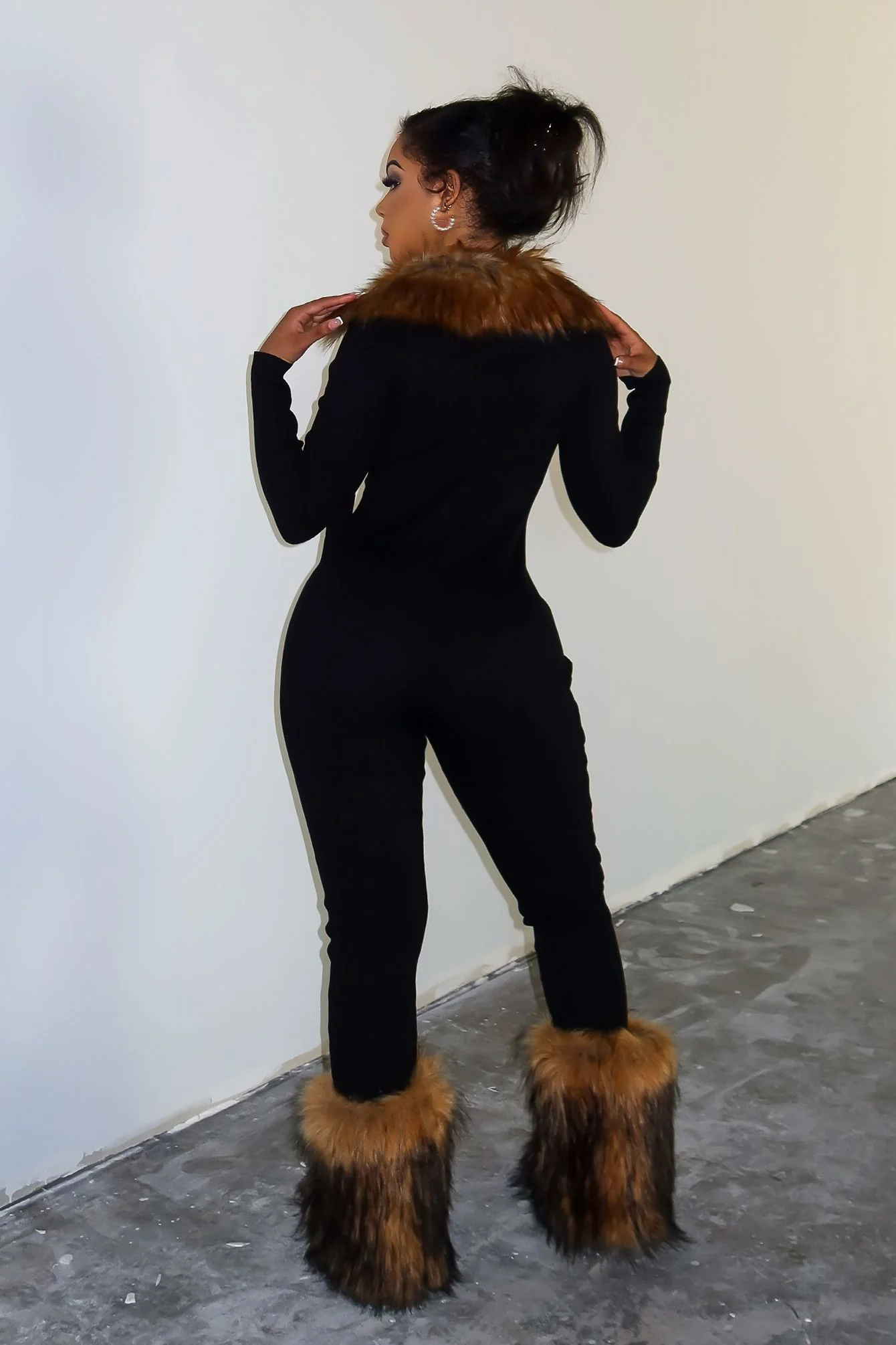 4455-KS-Power-knit-Jumpsuit-With-Fur-Collar-5.webp KS Power knit Jumpsuit With Fur Collar