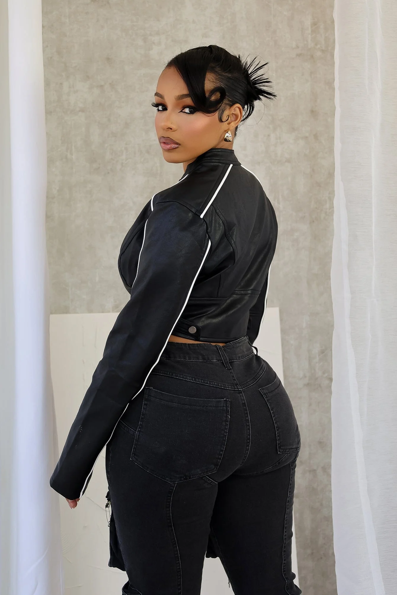 5491-Fall-For-You-PU-Crop-Jacket-4.webp Fall For You PU Crop Jacket