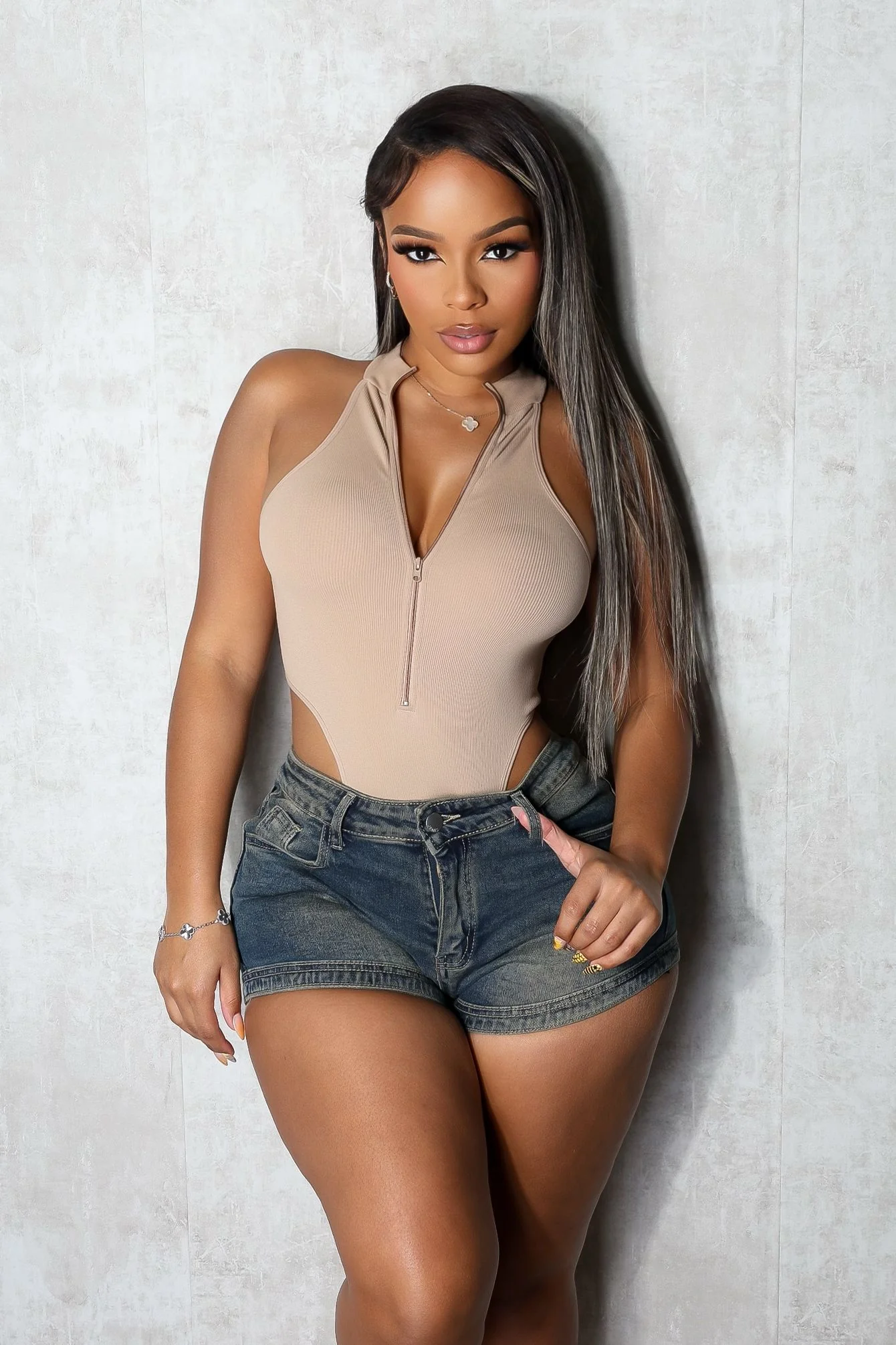 6071-Edgeform-Ribbed-Zip-Bodysuit-4.webp Edgeform Ribbed Zip Bodysuit