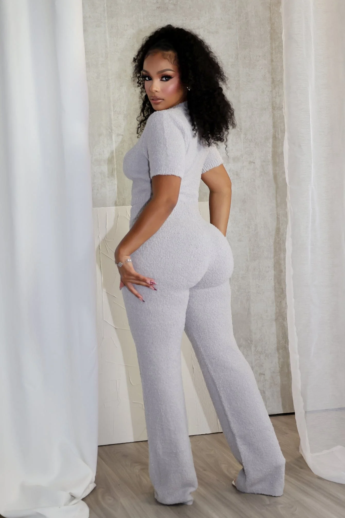 663-Cozy-Era-Fuzzy-Top-Pants-SET-5.webp Cozy Era Fuzzy Top & Pants SET