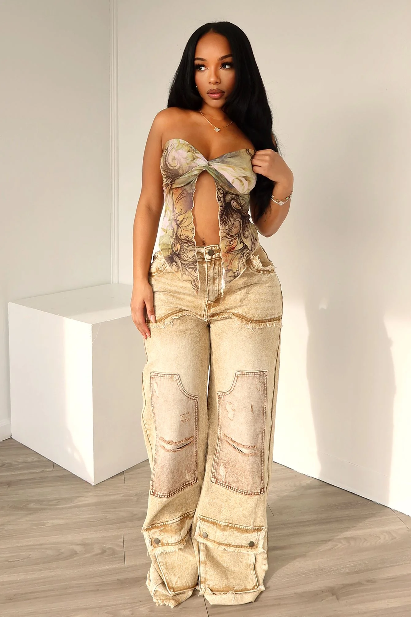 Rebye Frayed Washed Jeans