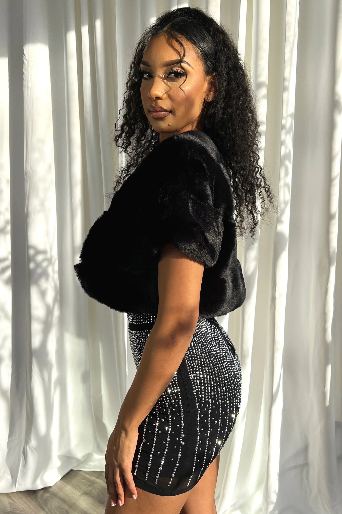 9896-Lavish-Faux-Fur-Cropped-Cover-Up-4.webp Lavish Faux Fur Cropped Cover Up