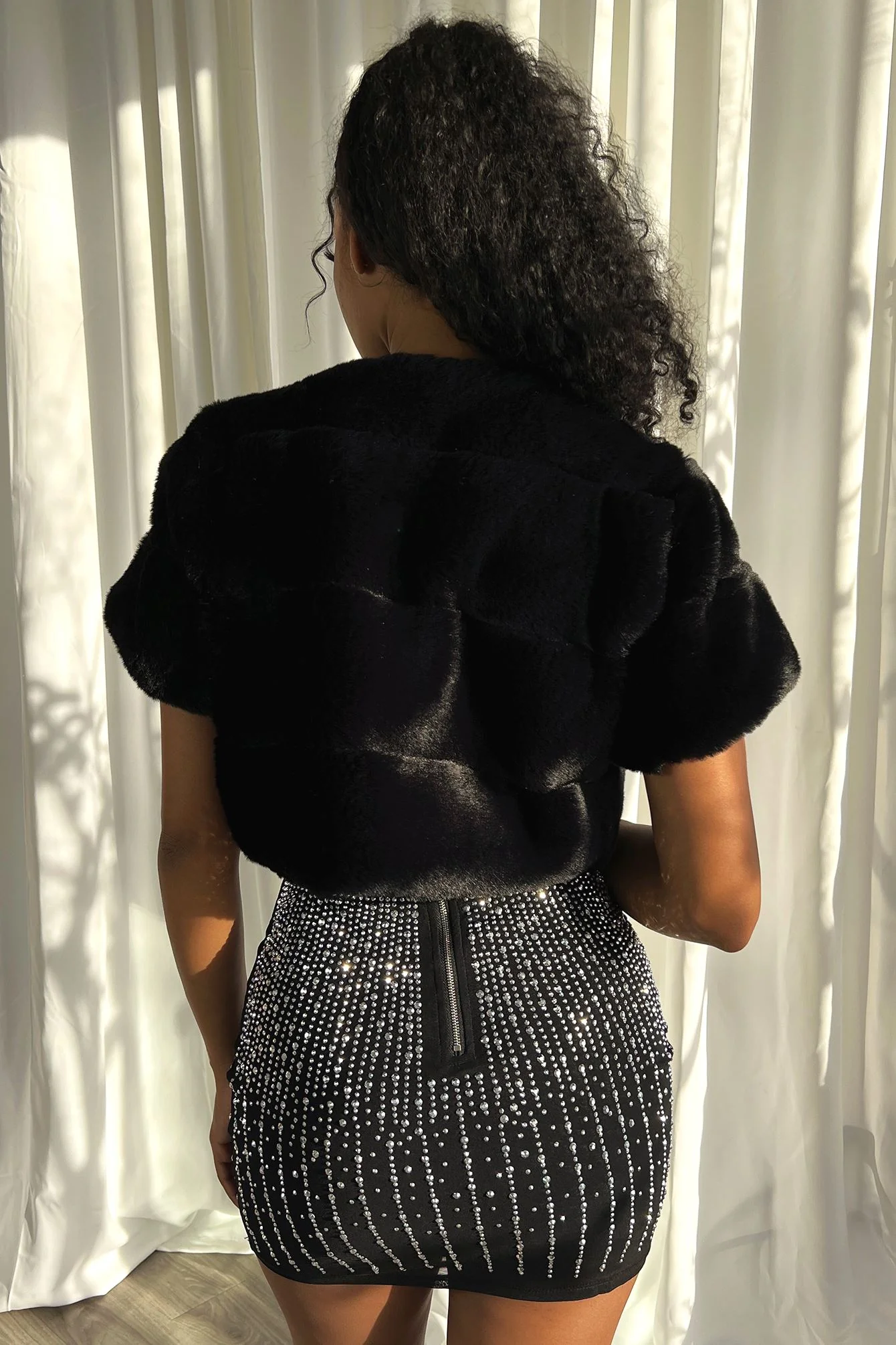 9896-Lavish-Faux-Fur-Cropped-Cover-Up-5.webp Lavish Faux Fur Cropped Cover Up